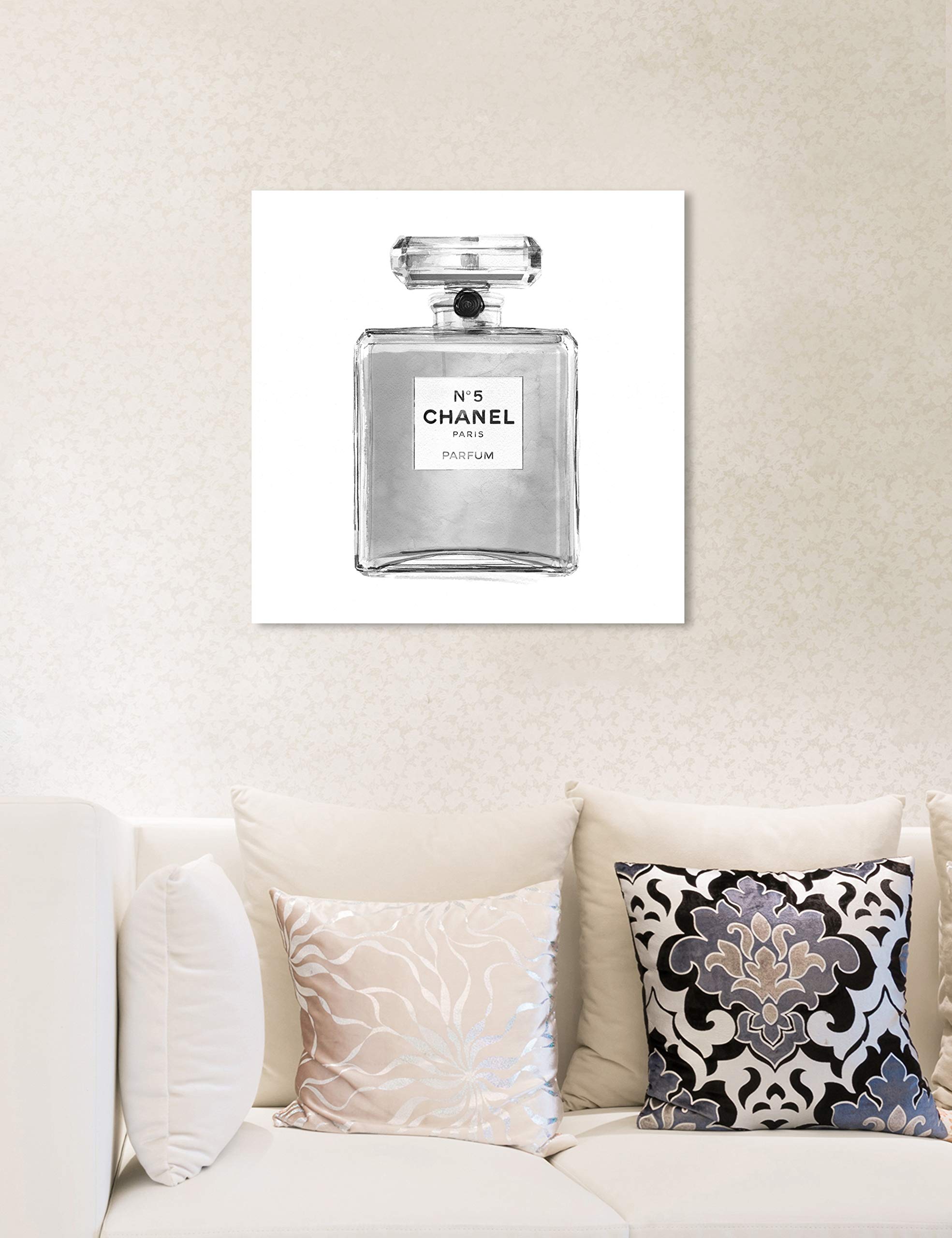 Amazon.com: The Oliver Gal Artist Co. Oliver Gal 'Silver Classic
